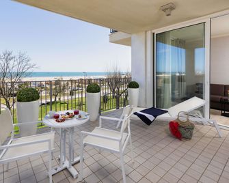 Mercure Rimini Lungomare - Rimini - Balcon
