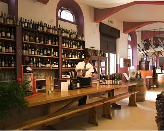 Cangrande Hotel - לאציזה - בר