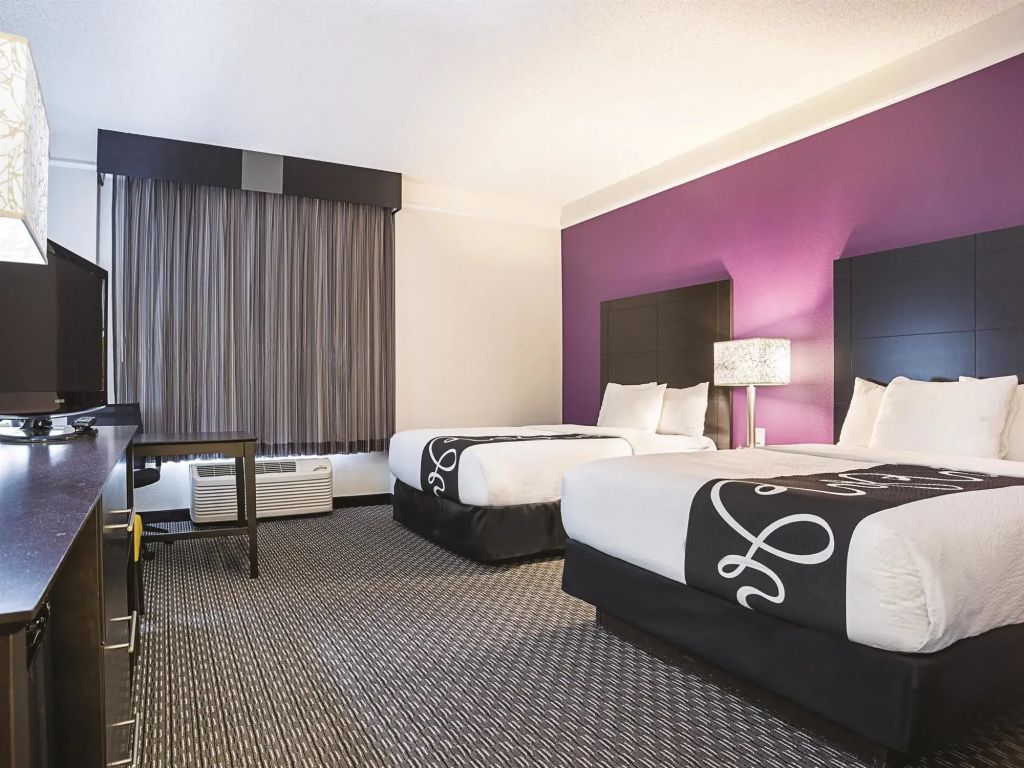 Bloom Hotel - Bloomington