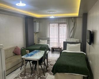 إسبيناز أبارت أوتل - فان - غرفة نوم