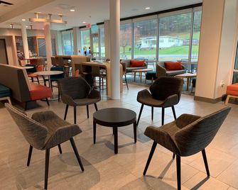 Avid Hotel Salem By IHG - Salem - Budova
