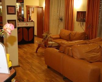 Hotel Palitra - Varna - Huiskamer