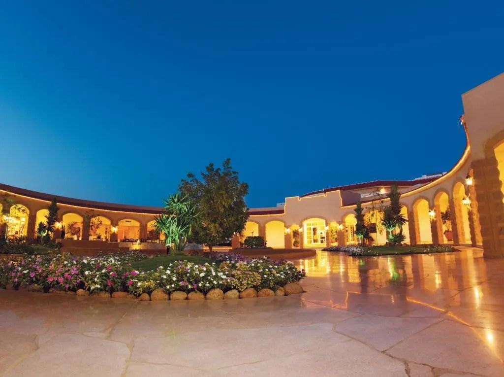 Coral Beach Resort Tiran