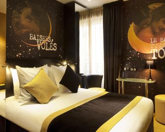 Hotel Montmartre Mon Amour - París - Habitación