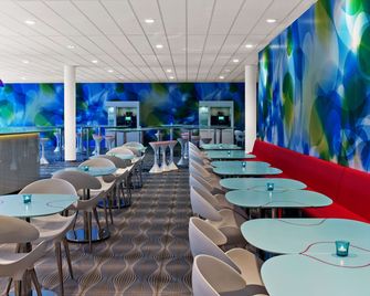 Prize By Radisson, Hamburg City - המבורג - מסעדה