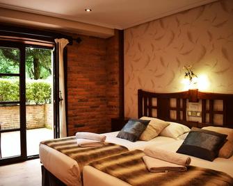 Hotel San Marcos - Santillana del Mar - Phòng ngủ