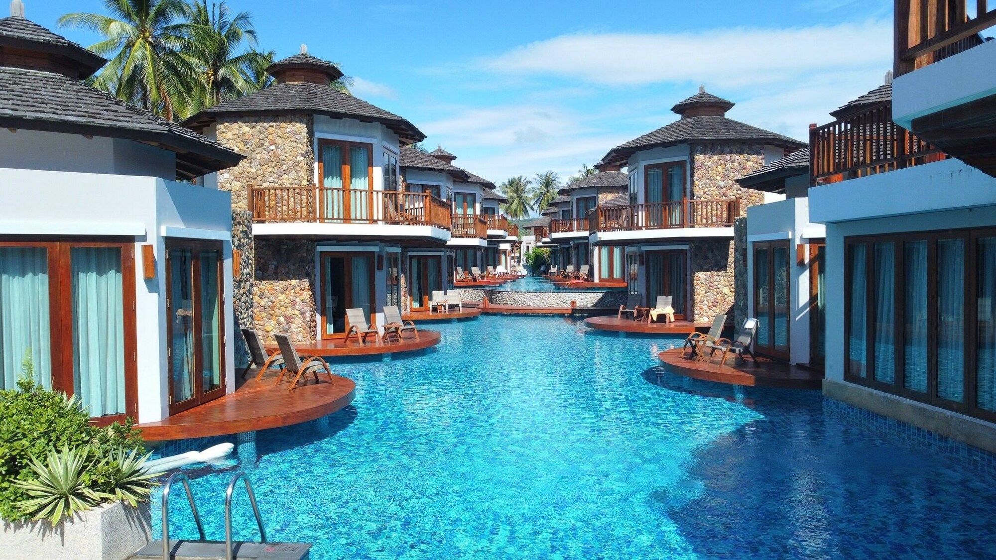 Yotaka Khanom - Khanom