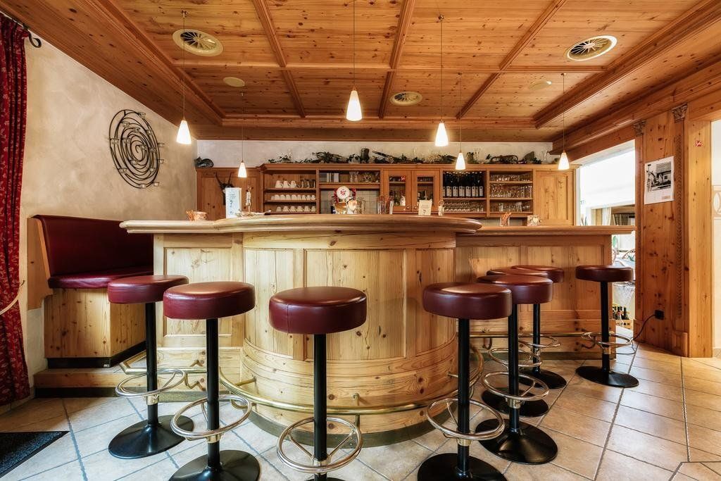 Hotel Barbara - זרפאוז - בר