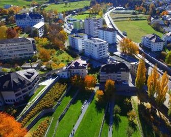 Schlosshotel - Self Check-In Hotel am Schlosspark - Brig