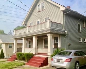The House Hotels - Thoreau Loft - Lakewood - Building
