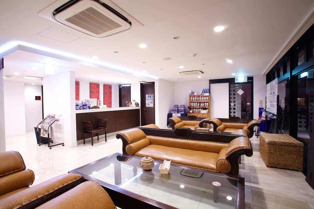 Royal Hotel - Yomitan - Lobby