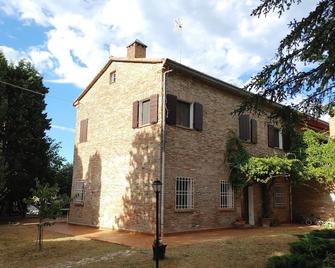 House on the first hill from the sea - Misano Adriatico - Building