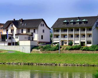 Straubs Schöne Aussicht - Klingenberg am Main - Будівля