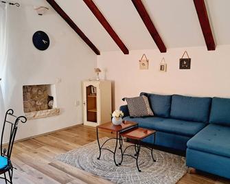 Apartments and rooms by the sea Vis - 2452 - Vis - Salon