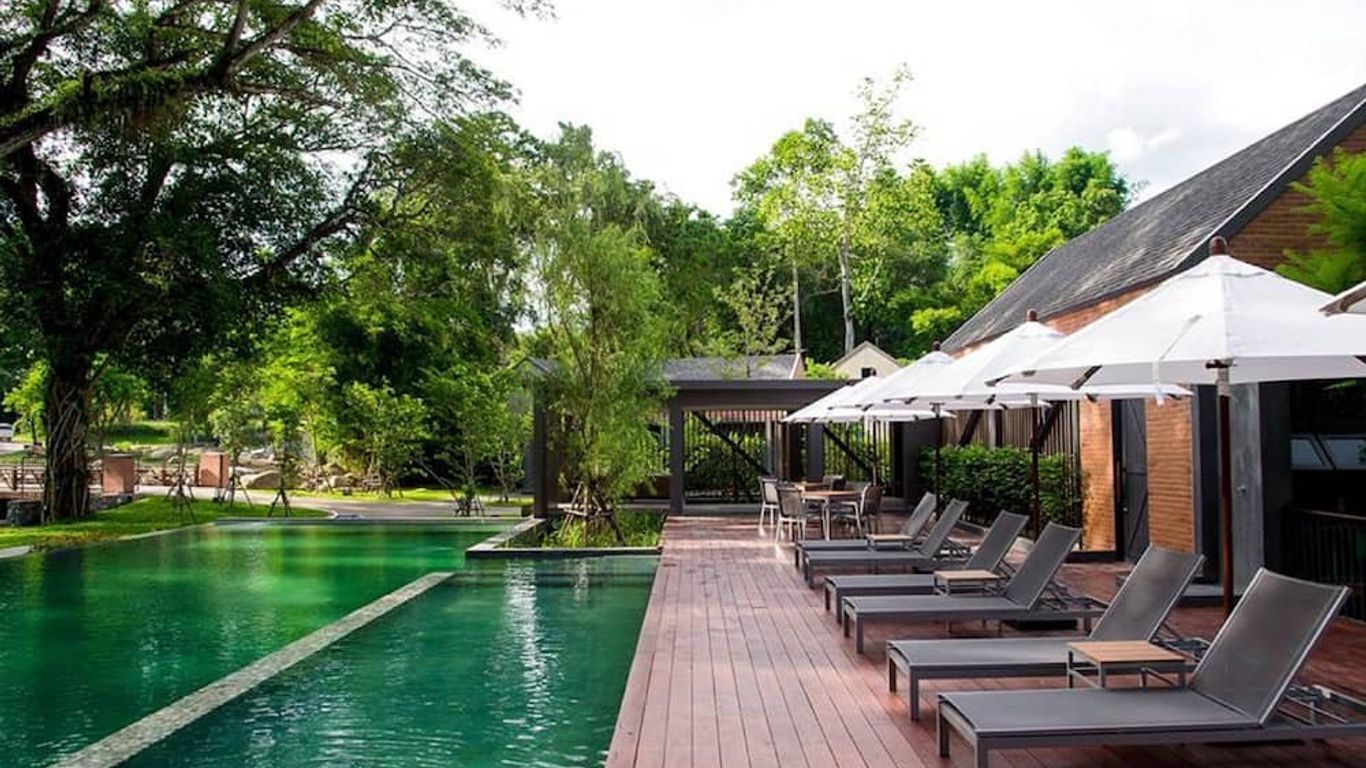 Flora Creek Chiang Mai