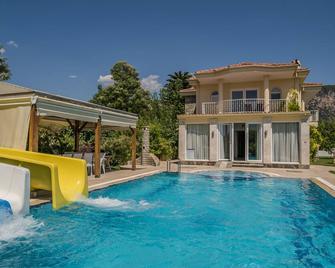 Villa Zeze 7 Rooms 14 Sleeps Private Waterslides - Dalyan (Mugla) - Pool