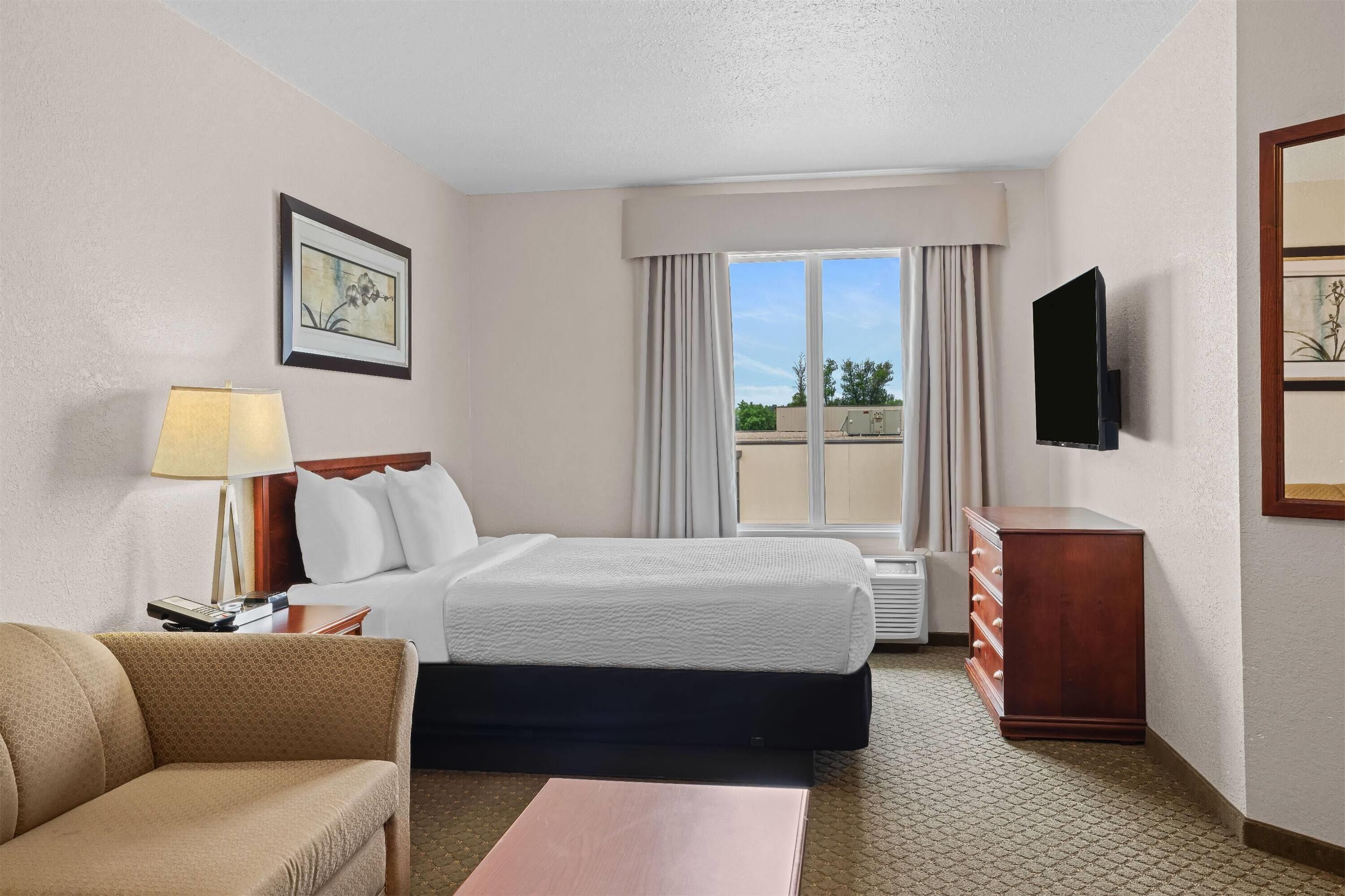 دايز إن آند سويتس باي وبندام وينكلر