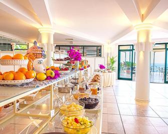 Baia Taormina - Cdshotels - Forza d'Agro - Buffet