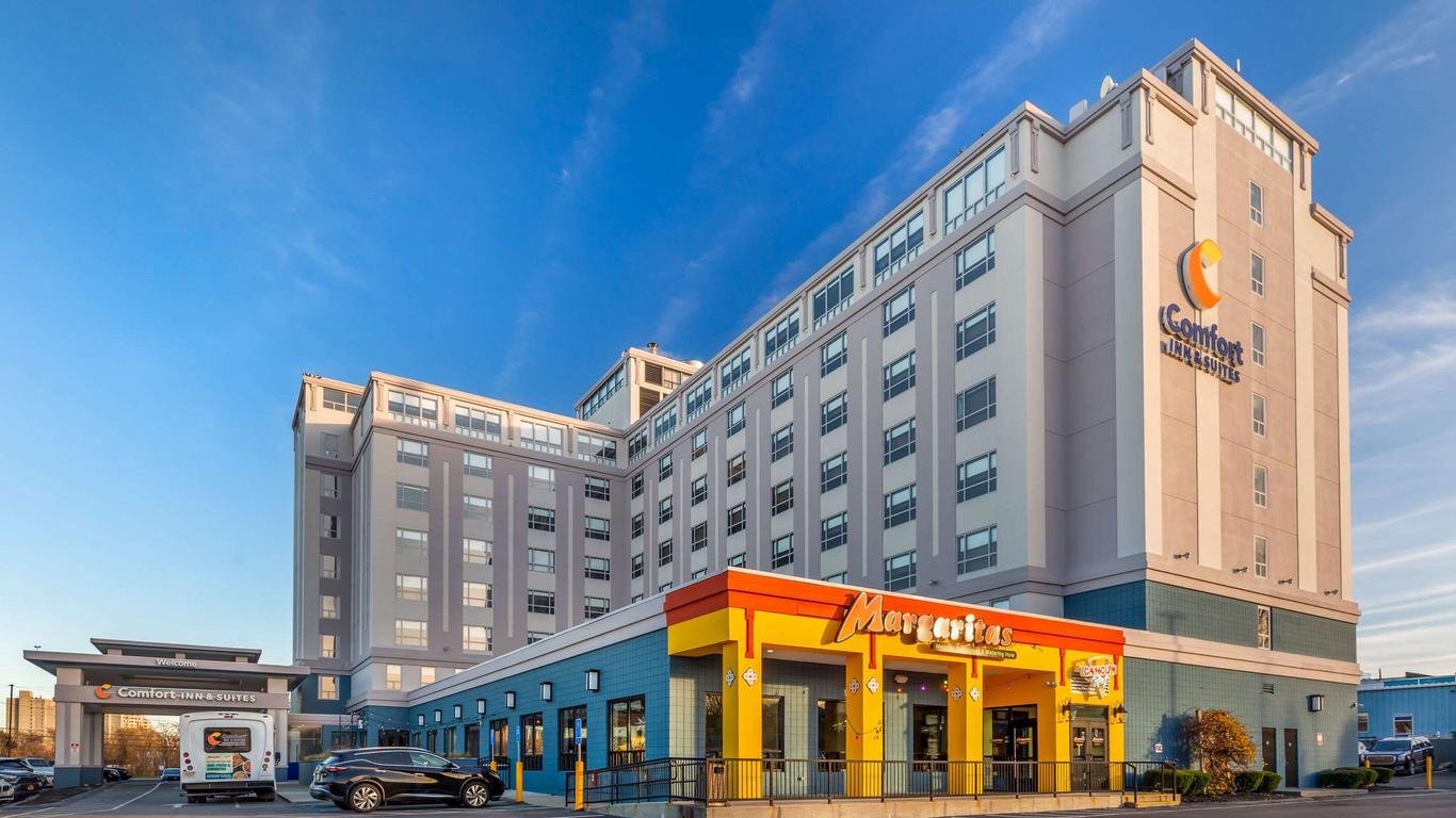 Comfort Inn & Suites Logan International Airport