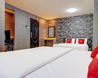 City hotel - Sibu - Slaapkamer