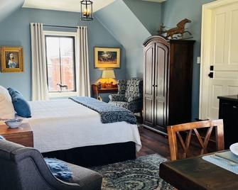 Stone's Throw Stratford - Stratford - Bedroom