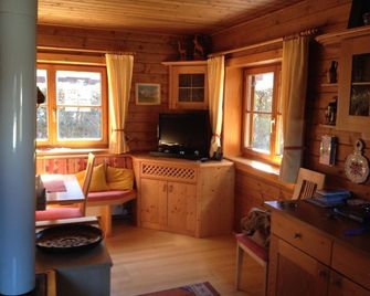 Ferienhaus Zirmheim - Pertisau - Huiskamer