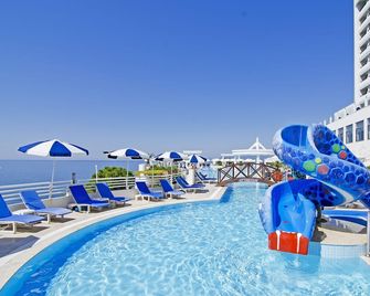 Korumar Hotel Deluxe - Kusadasi