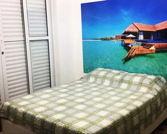 Tombo Beach Hostel - Guarujá - Bedroom