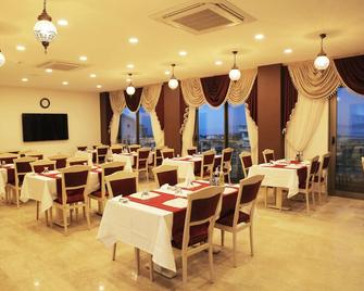 Zeytinli Konak Butik Hotel - Mordoğan - Restaurante