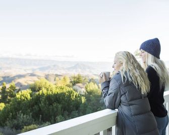 Vista House, Luxury Above The Clouds! - Whole House - San Luis Obispo - Balcony