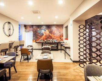 C 別墅酒店 - 布爾吉 - 布林日 - 餐廳