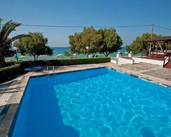 Zefiros Beach - Pythagorio - Piscine