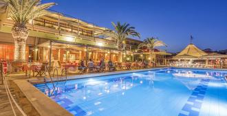 Golden Sand Hotel - Karfas - Pool