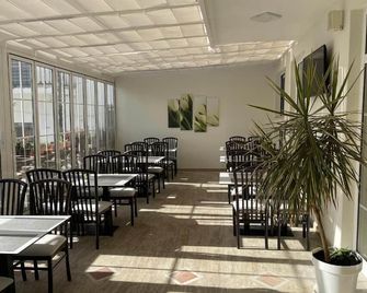 Mervin Hotel - Kruje - Restaurante