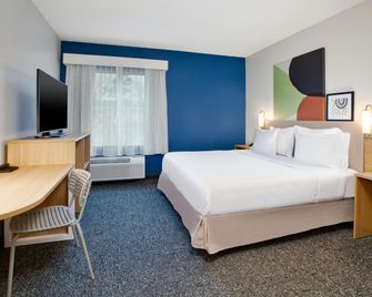 Spark by Hilton Walker Grand Rapids North - Walker - Schlafzimmer