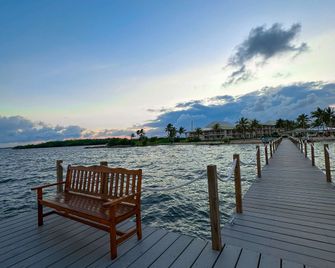 The Grand Caymanian Resort - Georgetown - Pokój dzienny