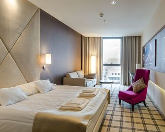 Hotel Rzeszów - Rzeszow - Sovrum