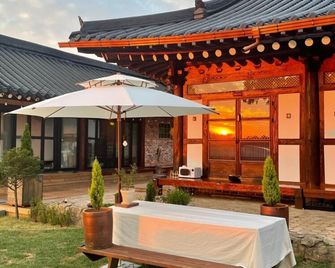 Yeongam Yeonhi Hanok Pension - Yeongam
