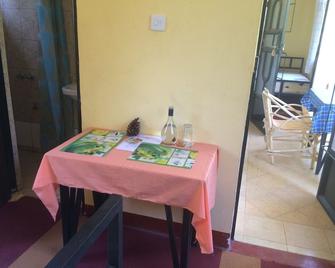 Acacia Tree Apartments - Marangu - Dining room