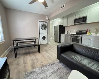 Prime Apartment Near Downtown - Washington, D.C.