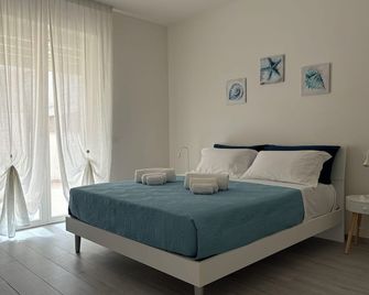 Bluemare Guests - Polignano a Mare - Bedroom