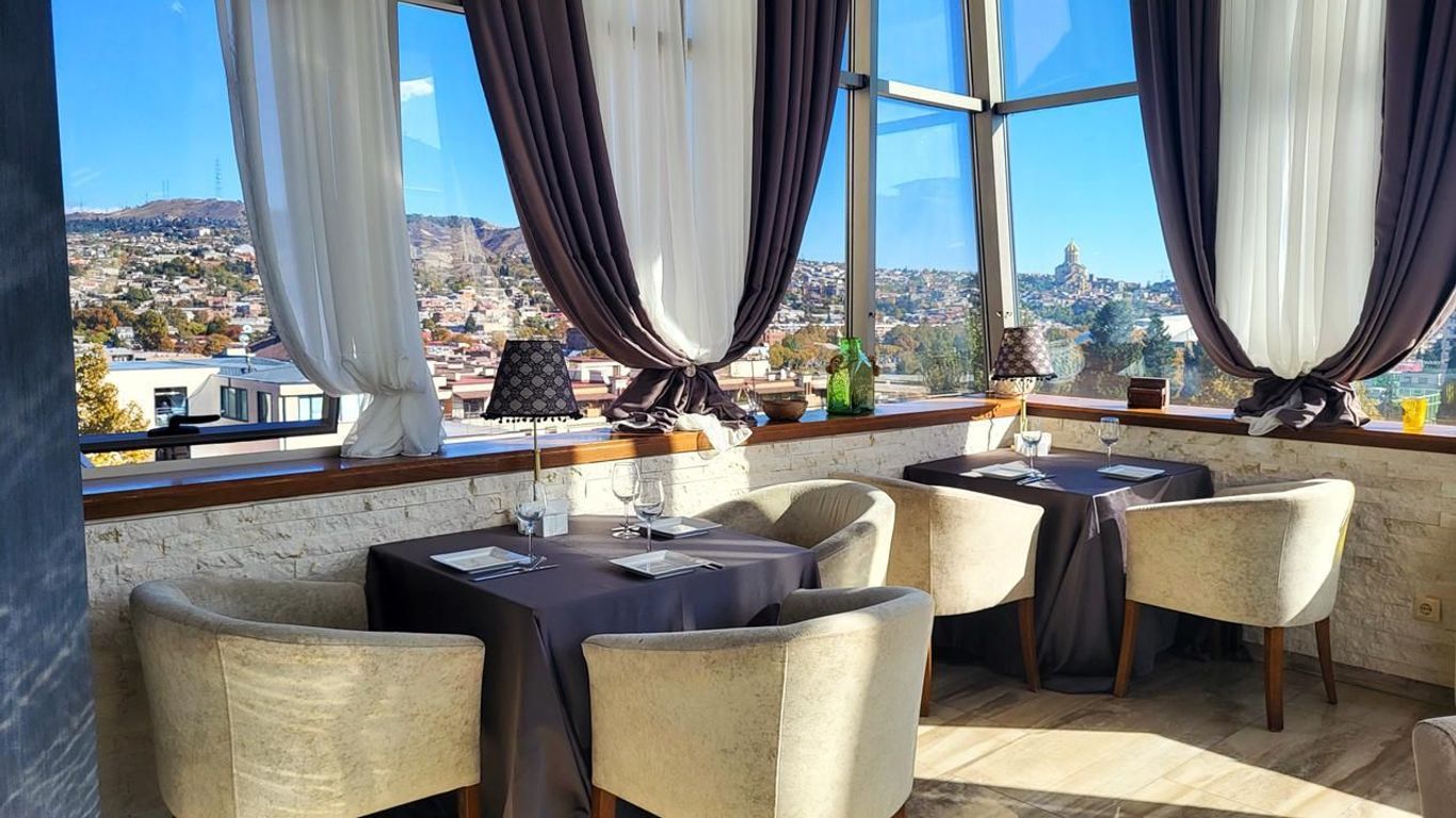 هوتل أوبرا تبيليسي