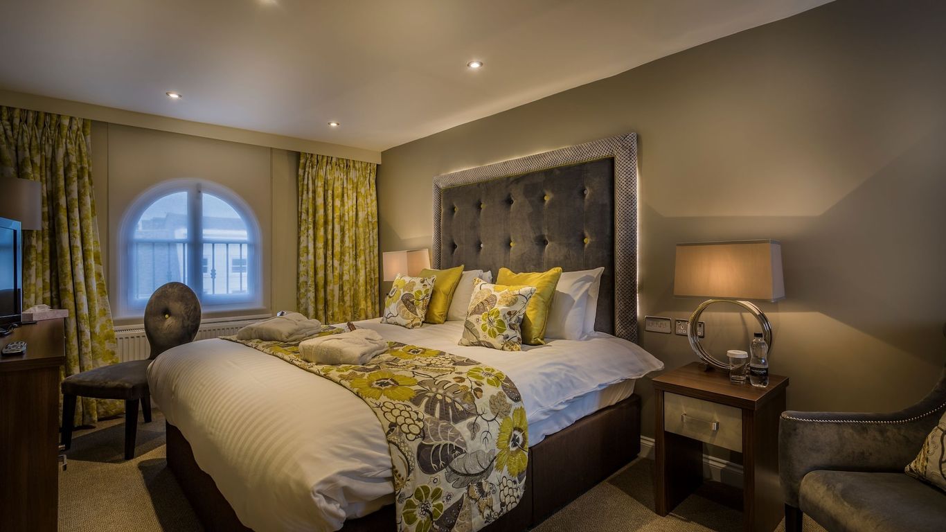 The Golden Lion Hotel, St Ives, Cambridgeshire