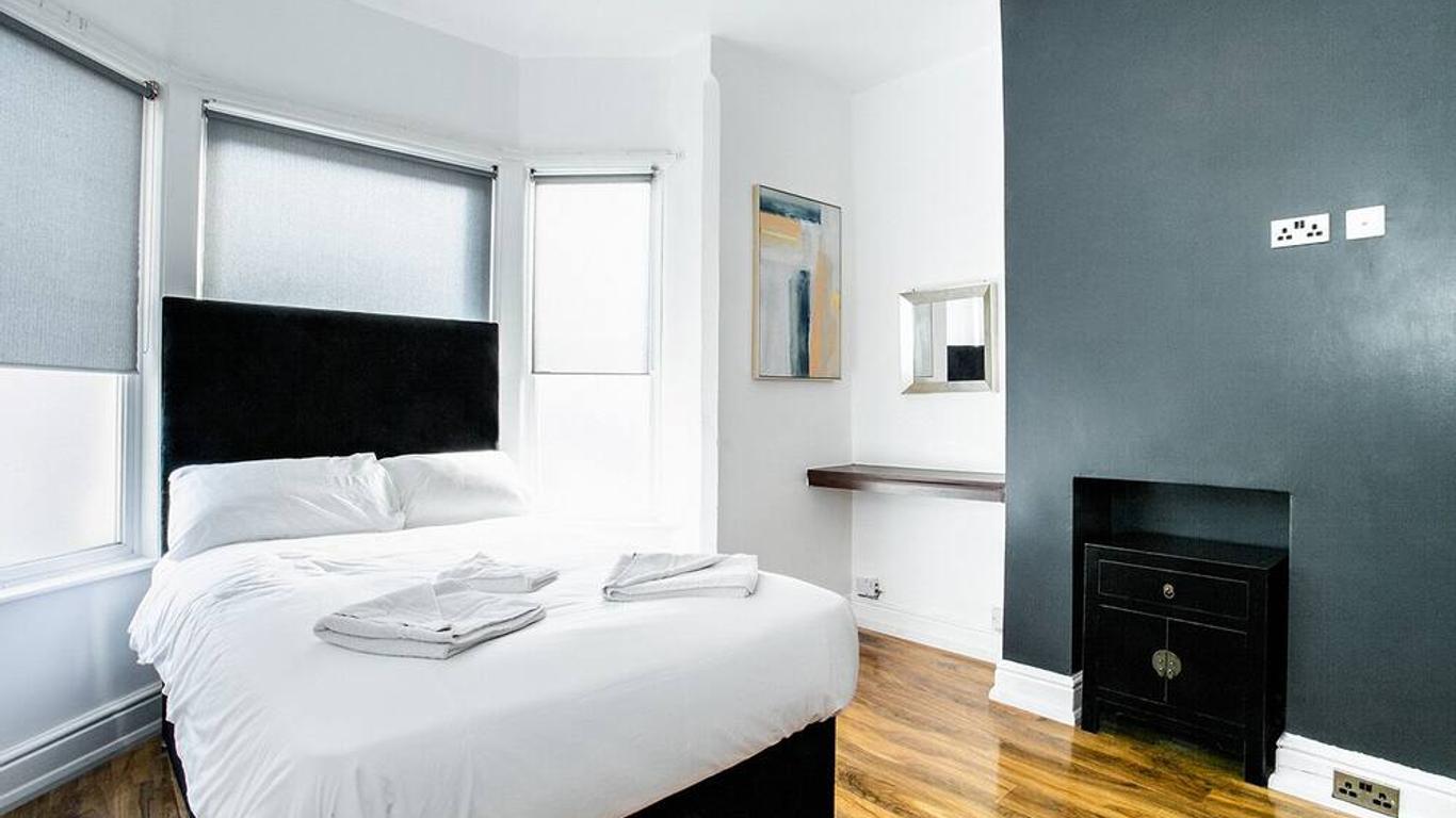 Cambridge House Hotel