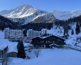 Nice apartment directly at the ski lifts - Nendaz - Bâtiment