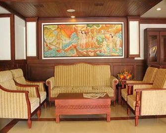 파레 레지던시 - 코타만갈람 - 라운지