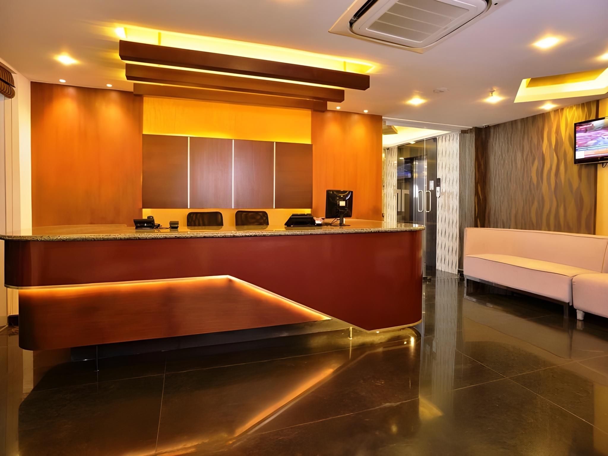 Hotel Town Tower - Thiruvananthapuram - Resepsjon