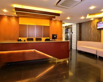 Hotel Town Tower - Thiruvananthapuram - Resepsjon