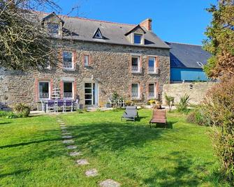 Chambres Le Lac - Cherrueix - Building