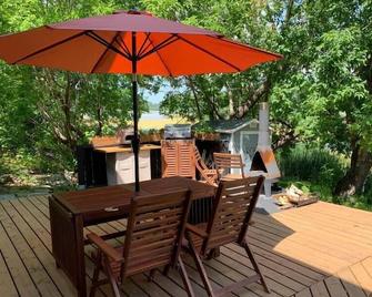 The Ox + Bow - Portage la Prairie - Patio